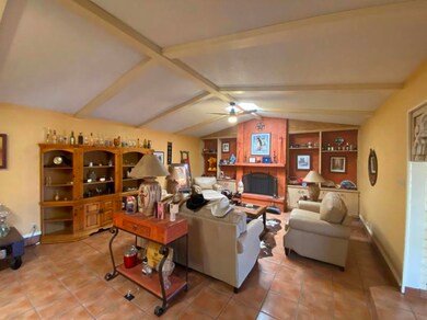 10612 Causeway Dr, El Paso, TX 79935 - photo 4