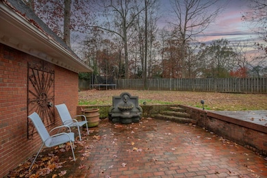 131 Woodridge Dr, Spartanburg, SC 29301 - photo 6