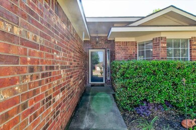 325 Pecos Dr, Weatherford, TX 76086 - photo 3