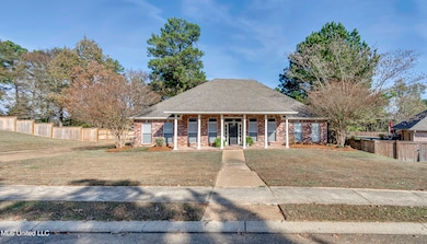 307 Meadowview Ln, Brandon, MS 39047 - photo 2