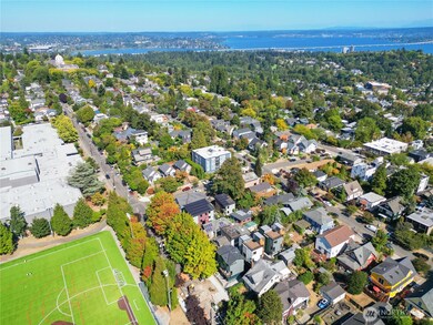 220 21st Ave E, Seattle, WA 98112 - photo 3