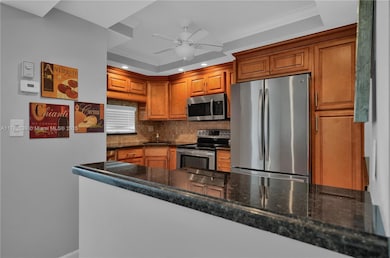 Hollybrook Golf and Tennis Club unit 203, Pembroke Pines, FL 33025 - photo 3