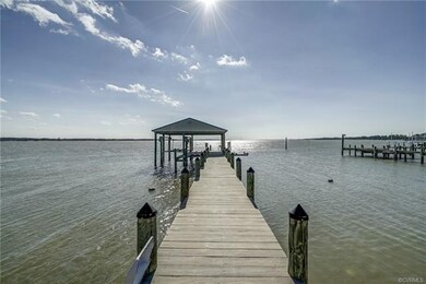 940 Fort Lowry Ln, Dunnsville, VA 22454 - photo 4