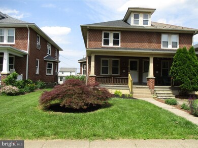 921 Columbia Ave, Lansdale, PA 19446 - photo 2