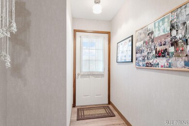 5-web-or-mls-5153-ridgeview-dr