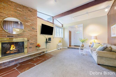 849 N Kentview Dr NE, Grand Rapids, MI 49505 - photo 4