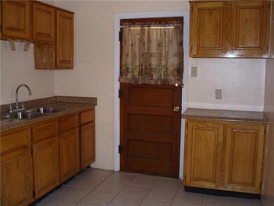 7737 Hacienda Ave, El Paso, TX 79915 - photo 3