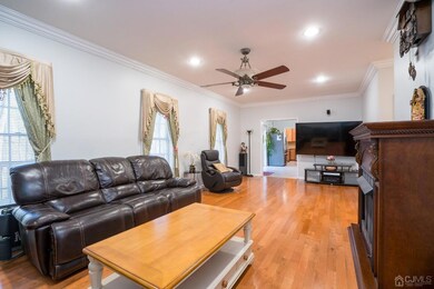 93 Deans Ln, Monmouth Junction, NJ 08852 - photo 4