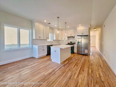 38 Greenway Ave, Staten Island, NY 10314 - photo 5