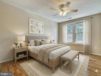 407 Palmspring Dr, Gaithersburg, MD 20878 - photo 2