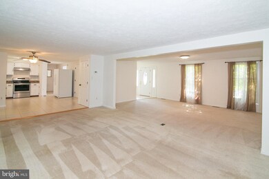 15510 Laurel Ridge Rd, Dumfries, VA 22025 - photo 6