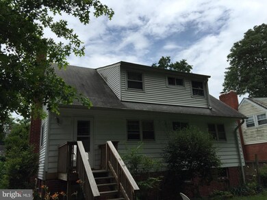 8802 Brierly Rd, Chevy Chase, MD 20815 - photo 2