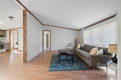 125 Trent Rd, Statesville, NC 28677 - photo 4