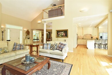 129 Woodridge Dr, Saunderstown, RI 02874 - photo 5