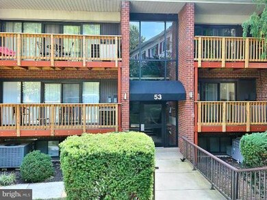 53 Skyhill Rd unit 101, Alexandria, VA 22314 - photo 2