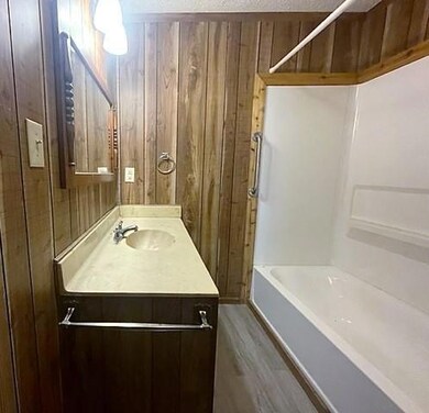 811 N York Ave, Denison, TX 75020 - photo 7