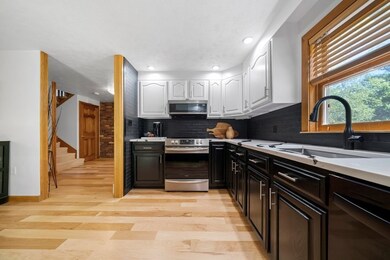 2 Rowell Ln, Sandown, NH 03873 - photo 5