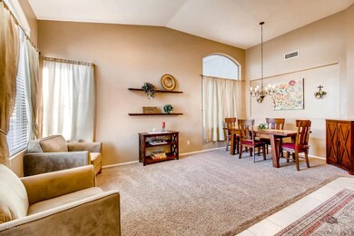 1391 W Armstrong Way Chandler-large-003-