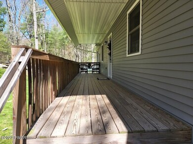 105 Buckeye Ln, Milford, PA 18337 - photo 2