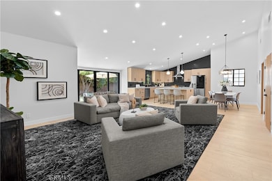 5711 Ostrom Ave, Encino, CA 91316 - photo 3