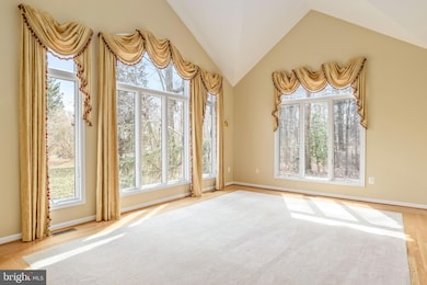 38 Cedar Dr, Sterling, VA 20164 - photo 4