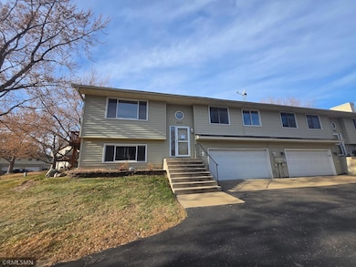 3805 Windcrest Ct, Saint Paul, MN 55123 - photo 2