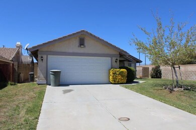 3481 Citrine Ln, Rosamond, CA 93560 - photo 2