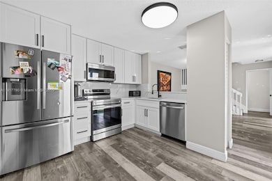 10997 Long Boat Dr, Hollywood, FL 33026 - photo 3