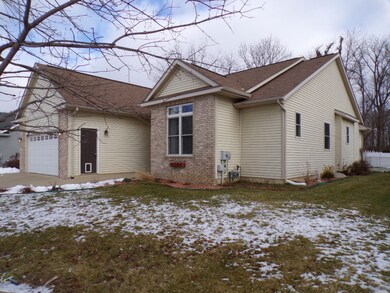 10839 Poplar Bluff Ct, Portage, MI 49024 - photo 4
