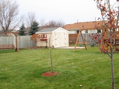 113 Debbie Dr, Evansville, WI 53536 - photo 5