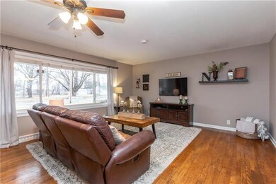 12715 W 61st St, Shawnee, KS 66216 - photo 3