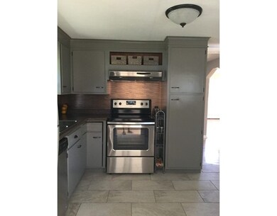 71 Laramee St, Chicopee, MA 01020 - photo 3