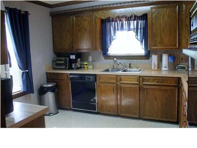 626 Byram Meadows Dr, Byram, MS 39272 - photo 5