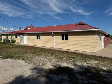 909 and 910 Main St, Minatare, NE 69356 - photo 4