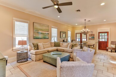 219 Wiggle Ln Panama City-large-022-27-3