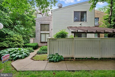 20207 Lea Pond Place, Montgomery Village, MD 20886 - photo 2