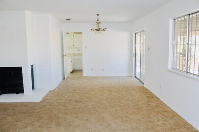 10651 Park View Cir, El Paso, TX 79935 - photo 5