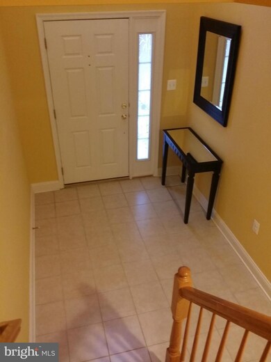 9105 Marlove Oaks Ln, Owings Mills, MD 21117 - photo 3