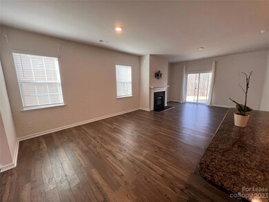 562 King Clover Ln, Clover, SC 29710 - photo 6