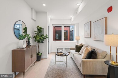 733 8th St SE unit 301, Washington, DC 20003 - photo 4