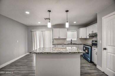 KITCHEN 2