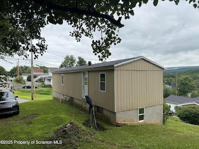 1002 Ridge St unit L 38, Olyphant, PA 18447 - photo 4