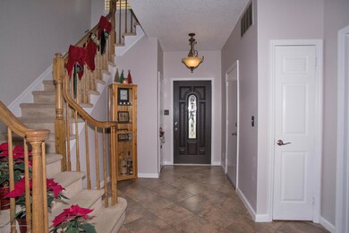 _RMJ9029 foyer and stairs