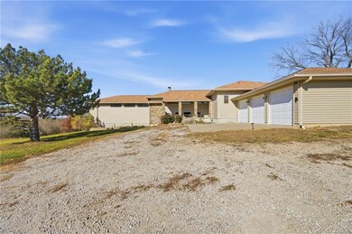 5767 Curtis Rd, Odessa, MO 64076 - photo 6