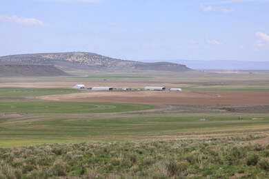 30040 Weaver Springs Rd, Burns, OR 97720 - photo 7