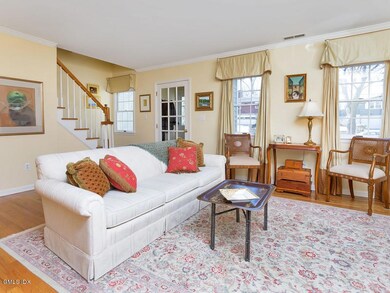 35 Center Dr, Old Greenwich, CT 06870 - photo 4