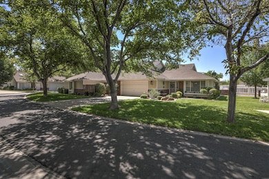 3-845 N Valley View Dr #706