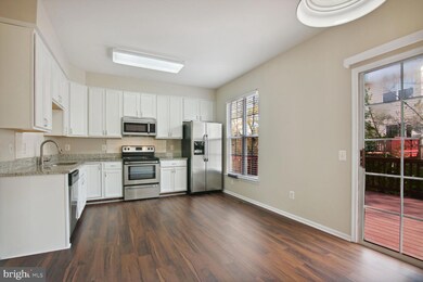 2519 James Maury Dr, Herndon, VA 20171 - photo 7