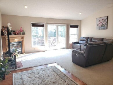 Large Great room with a cathedral ceiling,recessed