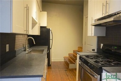 124 E Jones St unit Parlor, Savannah, GA 31401 - photo 6